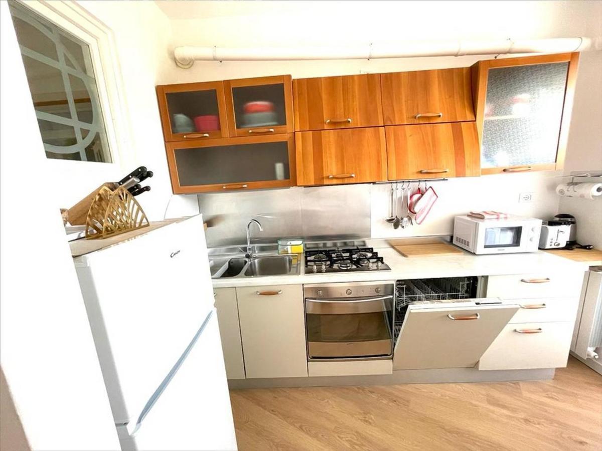 Appartamento Con Vista Lago Toscolano Maderno Bagian luar foto