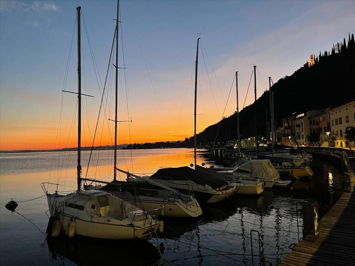 Appartamento Con Vista Lago Toscolano Maderno Bagian luar foto