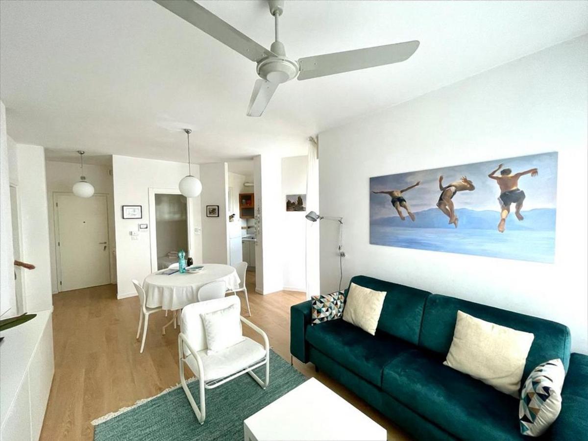 Appartamento Con Vista Lago Toscolano Maderno Bagian luar foto