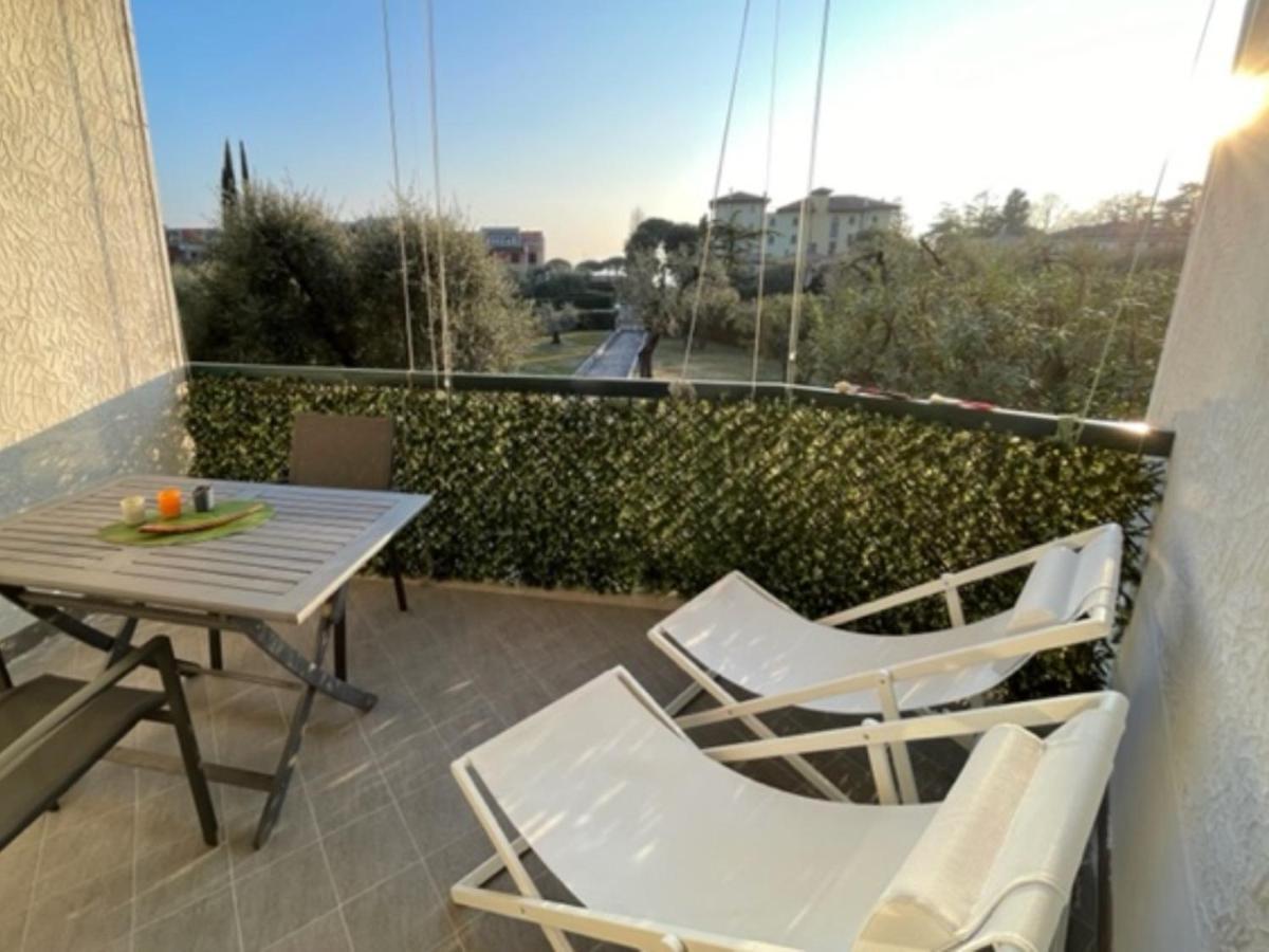 Appartamento Con Vista Lago Toscolano Maderno Bagian luar foto